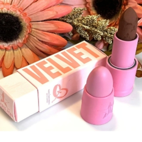 Jeffree Star Velvet Trap Lipstick Color Man Down - Picture 1 of 9